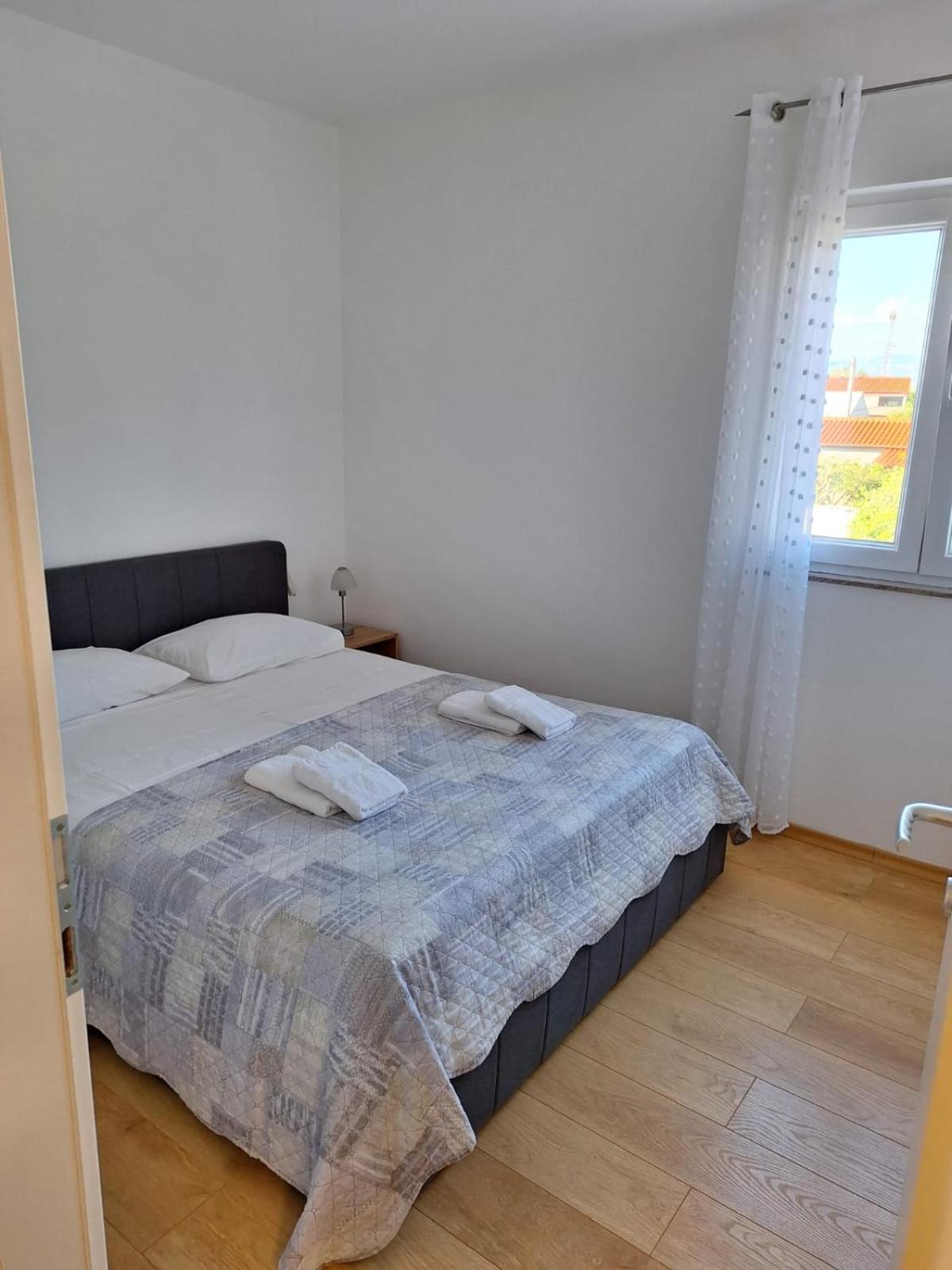 פריבלאקה Apartmani Marino מראה חיצוני תמונה