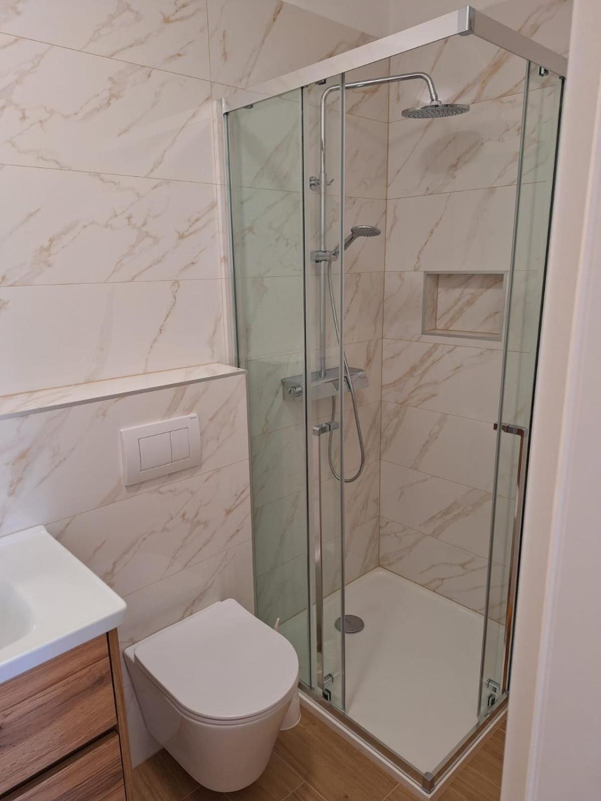 פריבלאקה Apartmani Marino מראה חיצוני תמונה