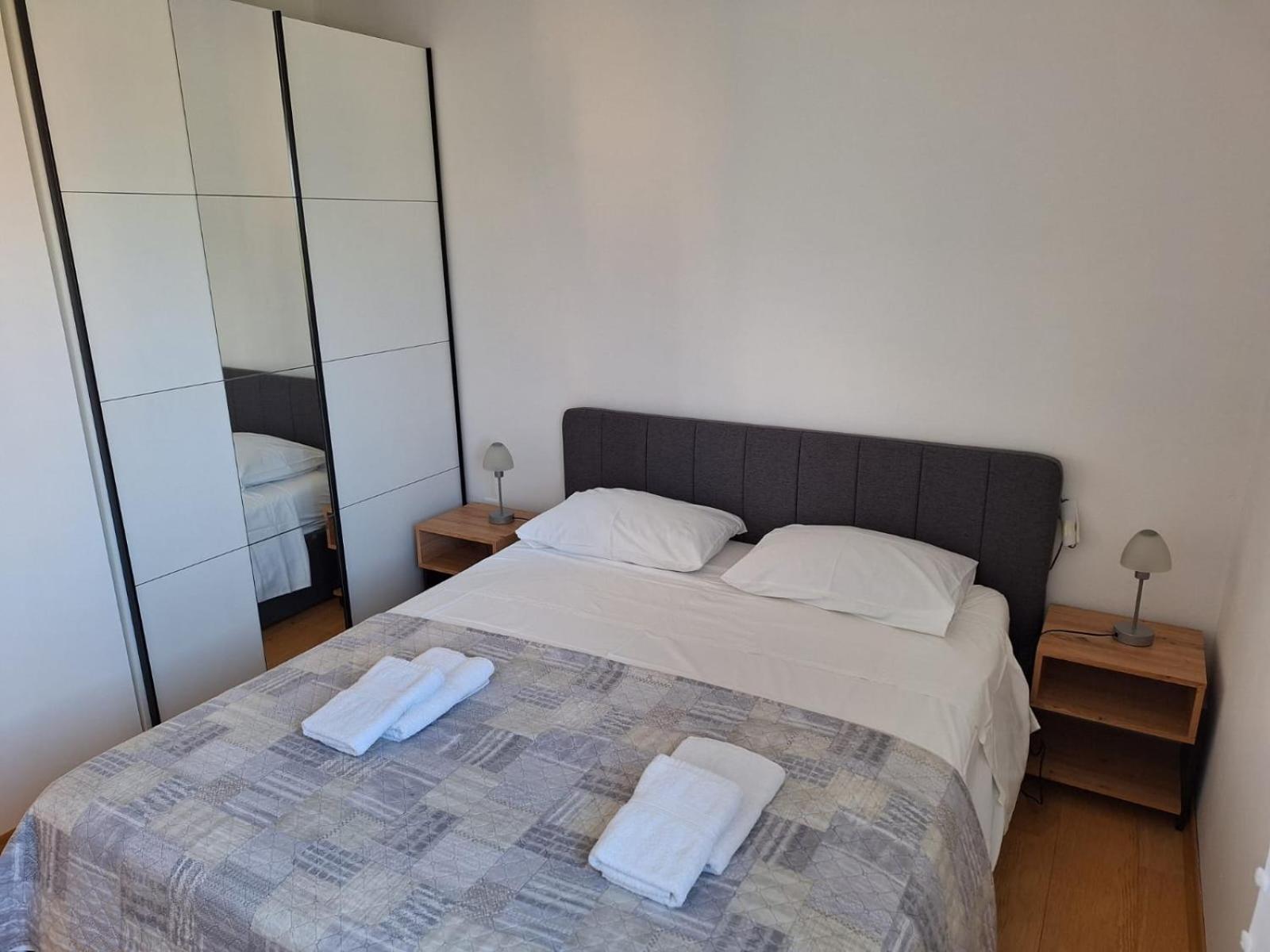 פריבלאקה Apartmani Marino מראה חיצוני תמונה