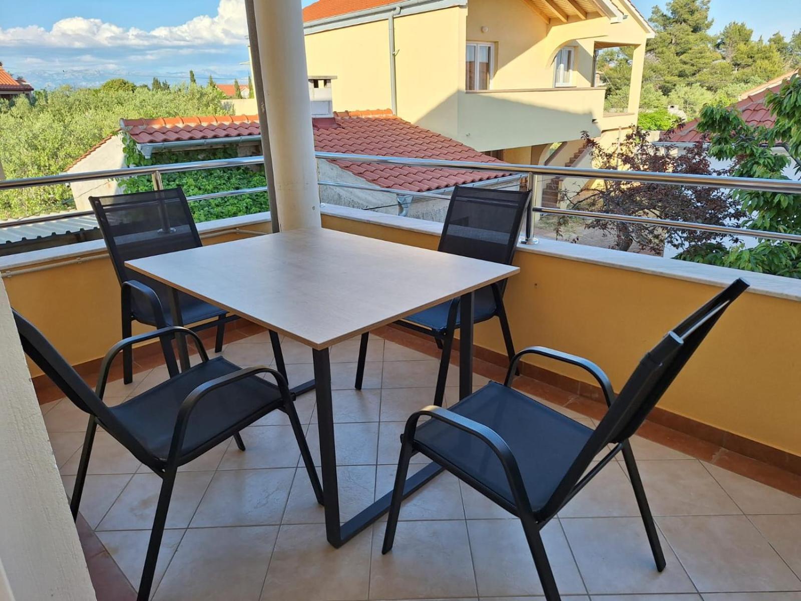 פריבלאקה Apartmani Marino מראה חיצוני תמונה