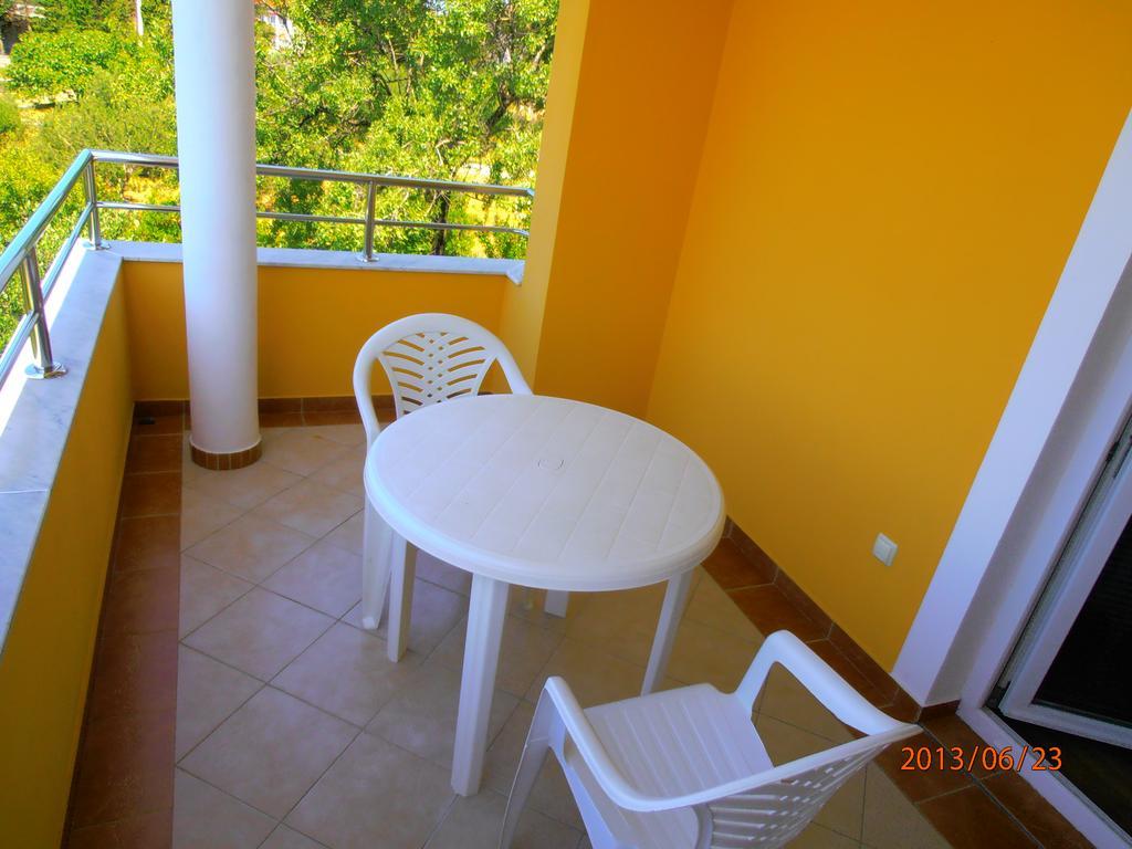 פריבלאקה Apartmani Marino מראה חיצוני תמונה