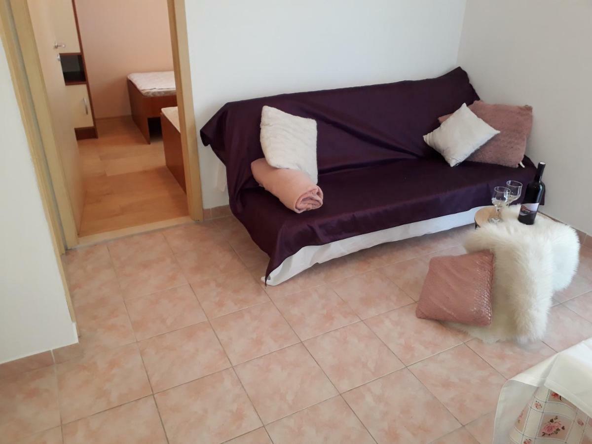 פריבלאקה Apartmani Marino מראה חיצוני תמונה