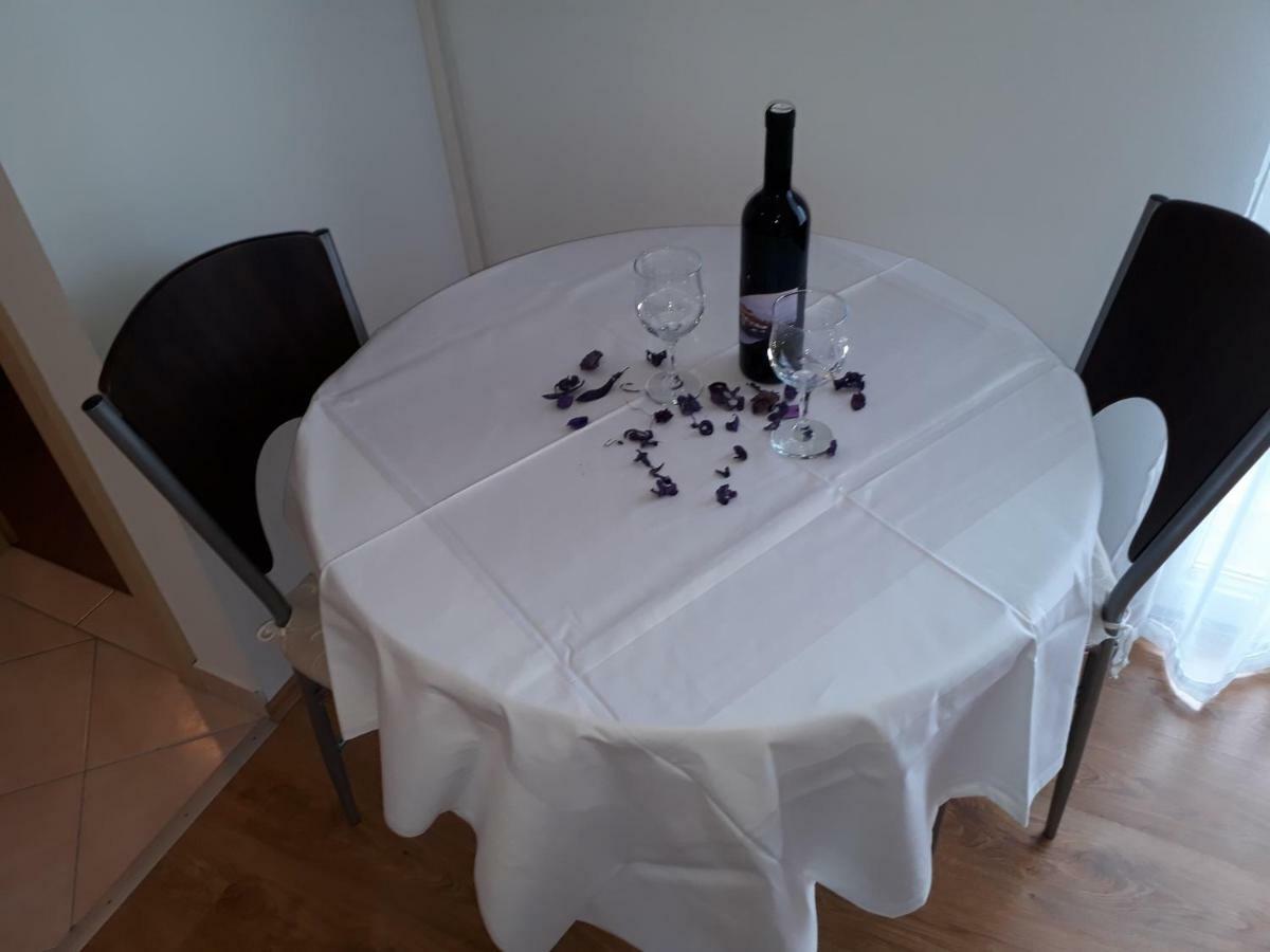 פריבלאקה Apartmani Marino מראה חיצוני תמונה